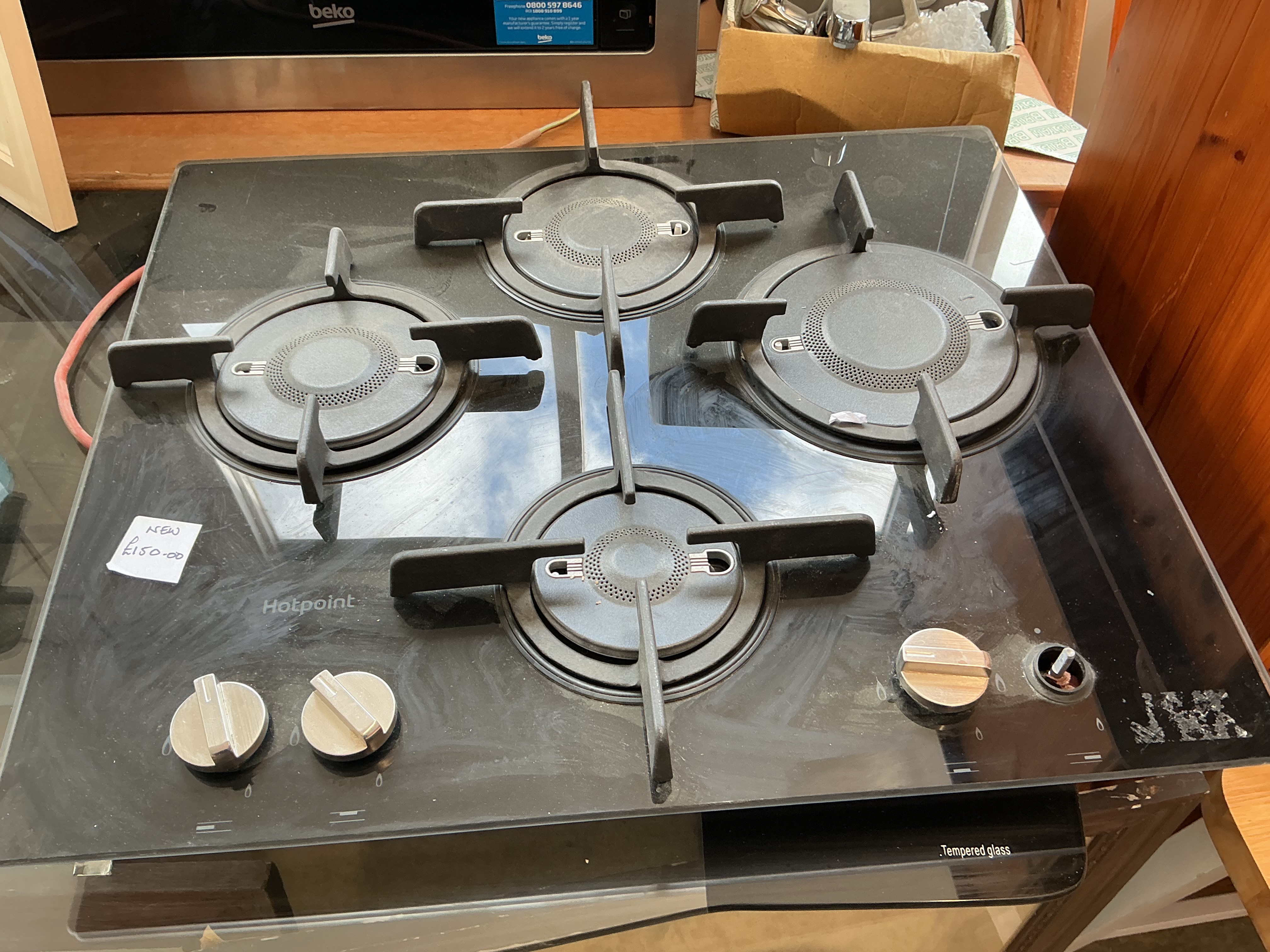 Hotpoint FTGHG 641 D/H(BK) Four-Burner Gas-on-Glass Hob