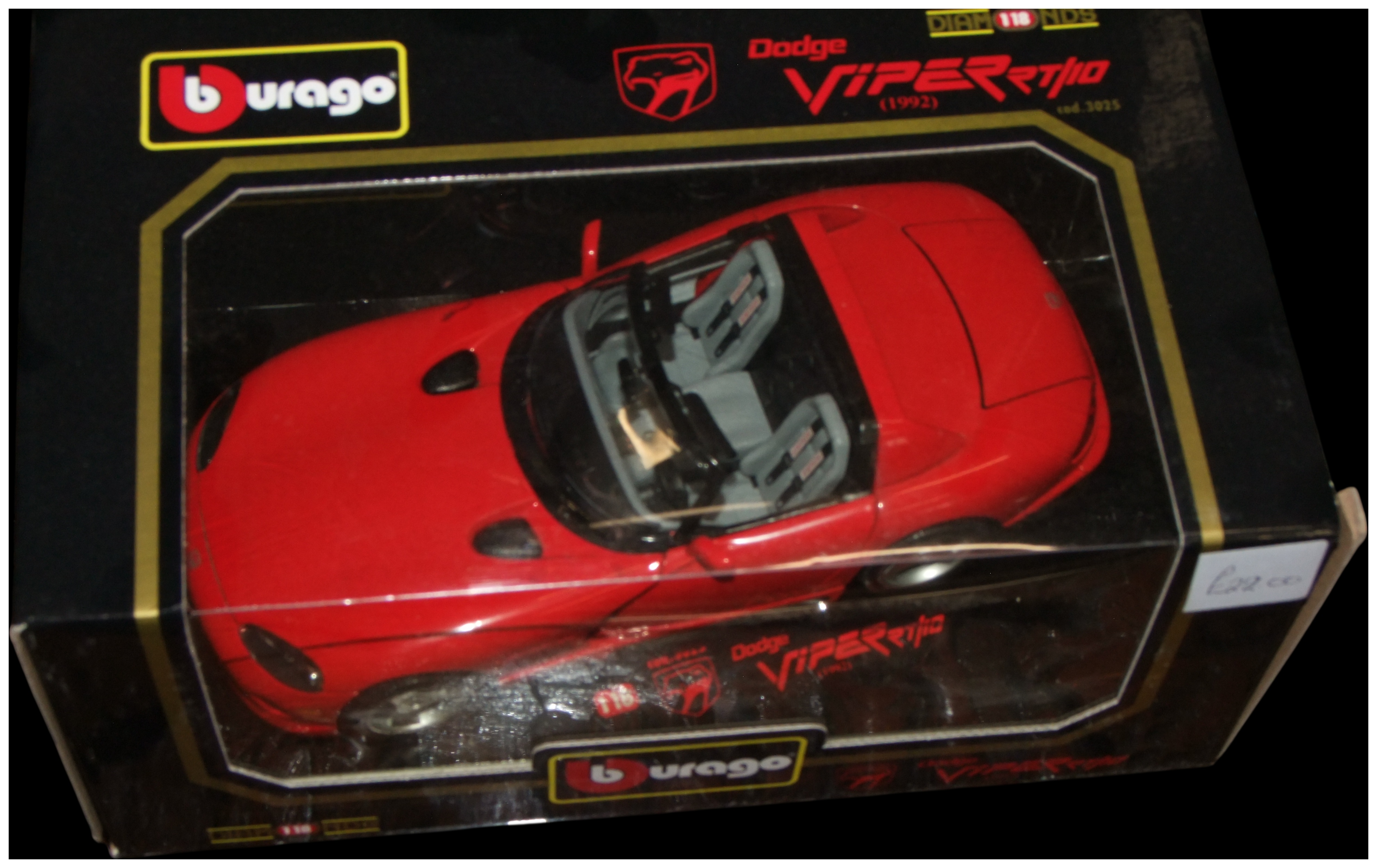 No reserve.Bburago 1/18 Scale 1992 Dodge Viper RT/10 Diamonds Series Die-Cast Model Car