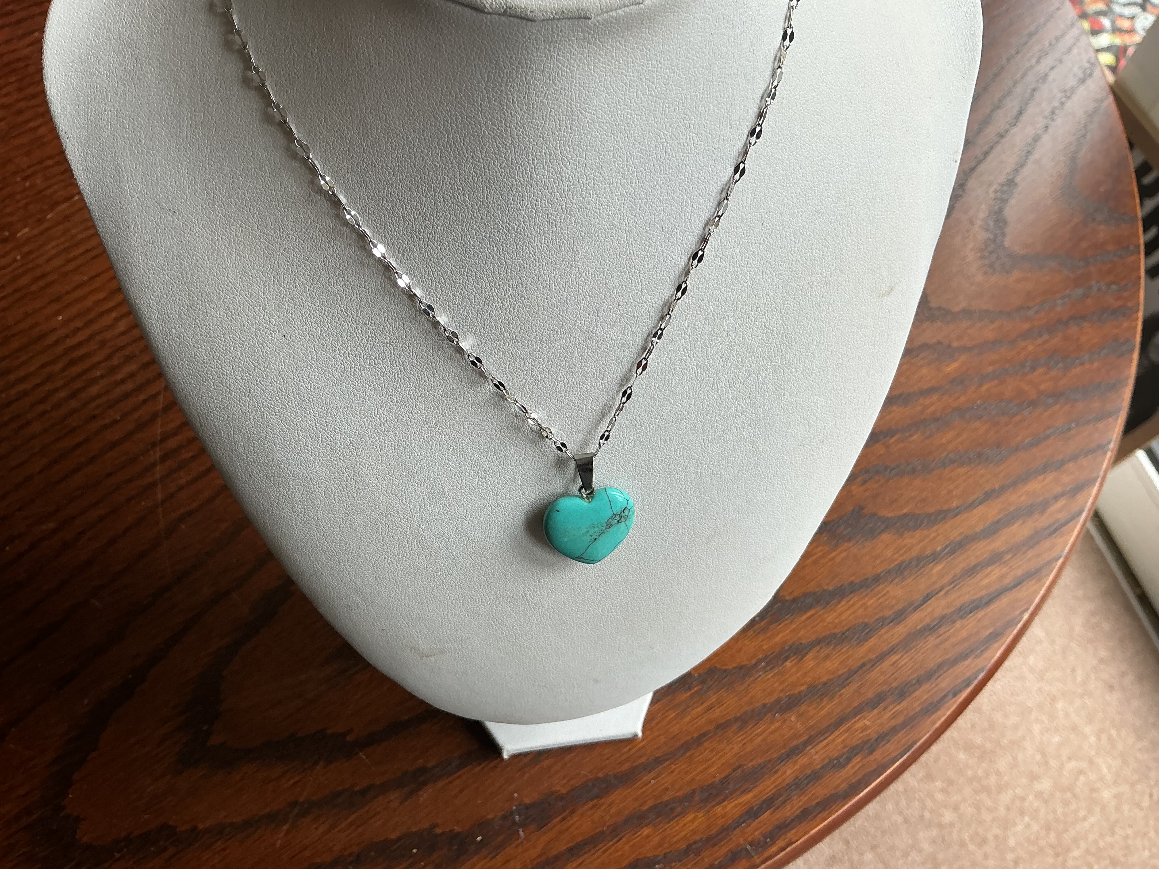 Heart-Shaped Turquoise Pendant on a Faceted Link Chain