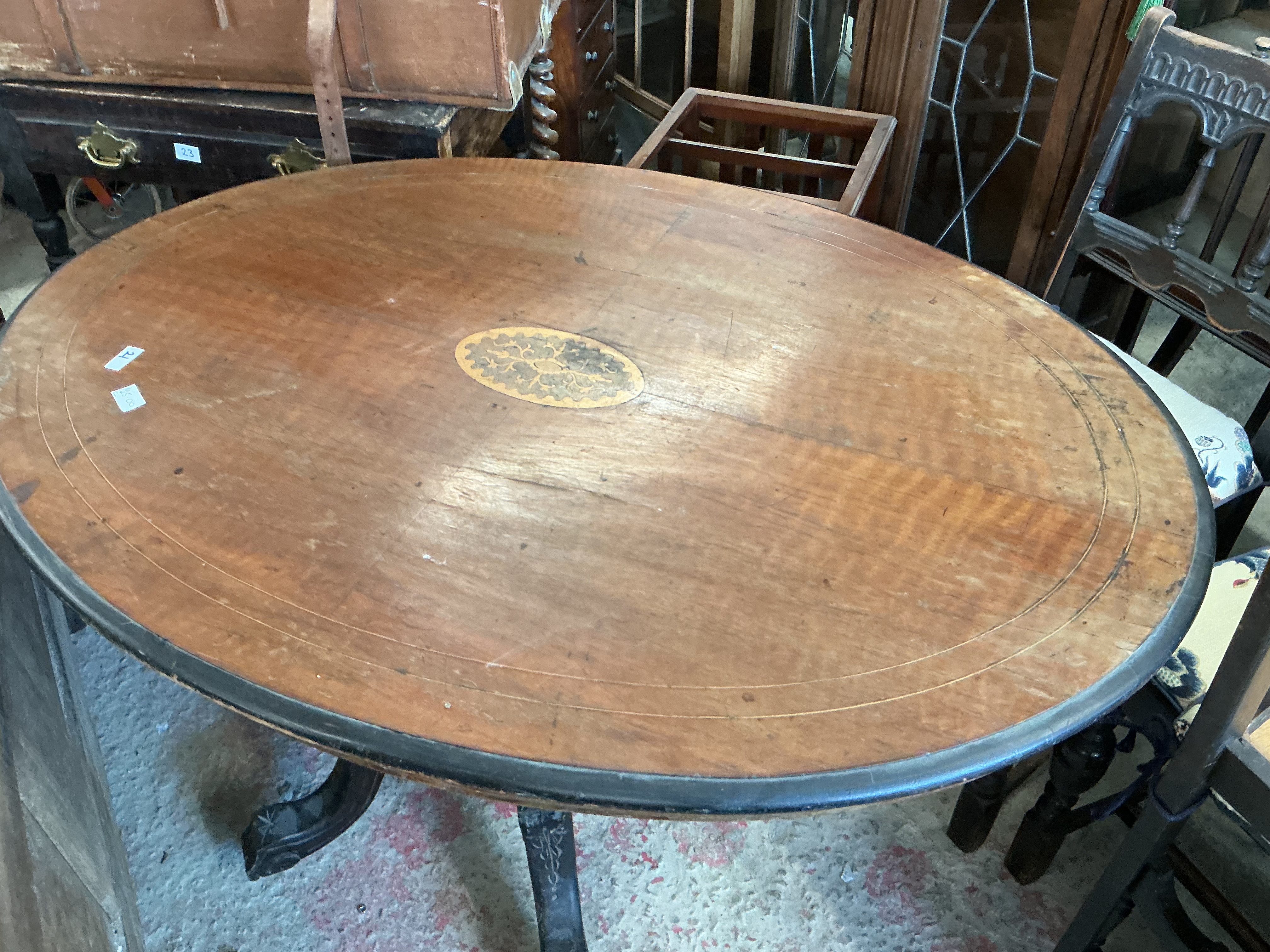 Late Victorian Mahogany and Ebonised Oval Breakfast Table with Marquetry Inlay