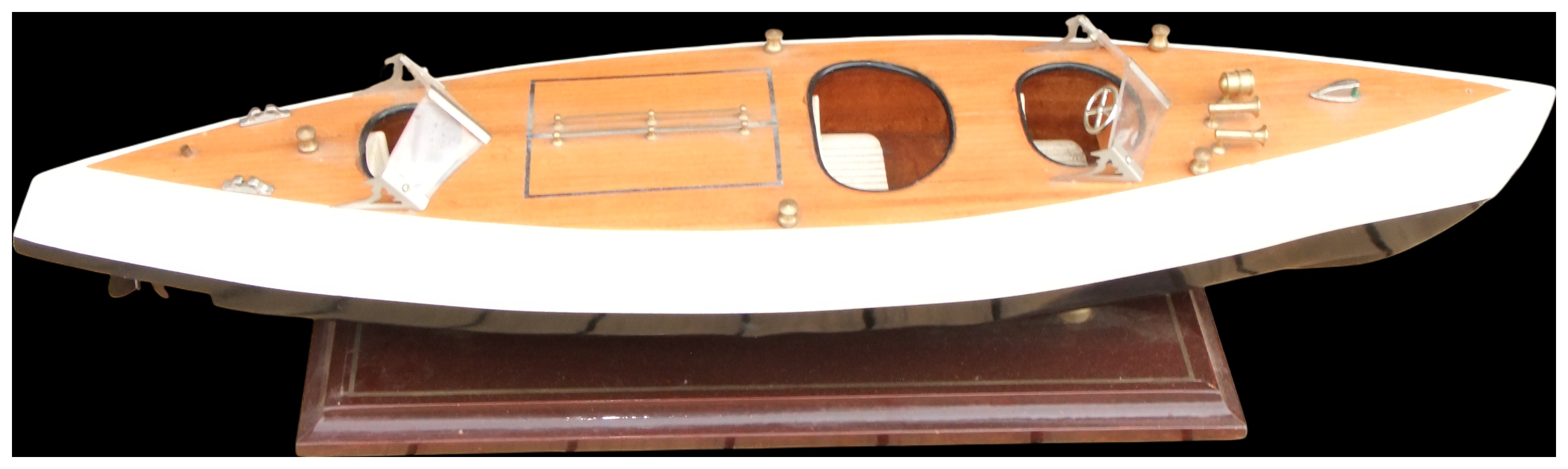 No reserve. A Detailed Wooden Static Display Model of a Twin Cockpit Speedboat on Plinth