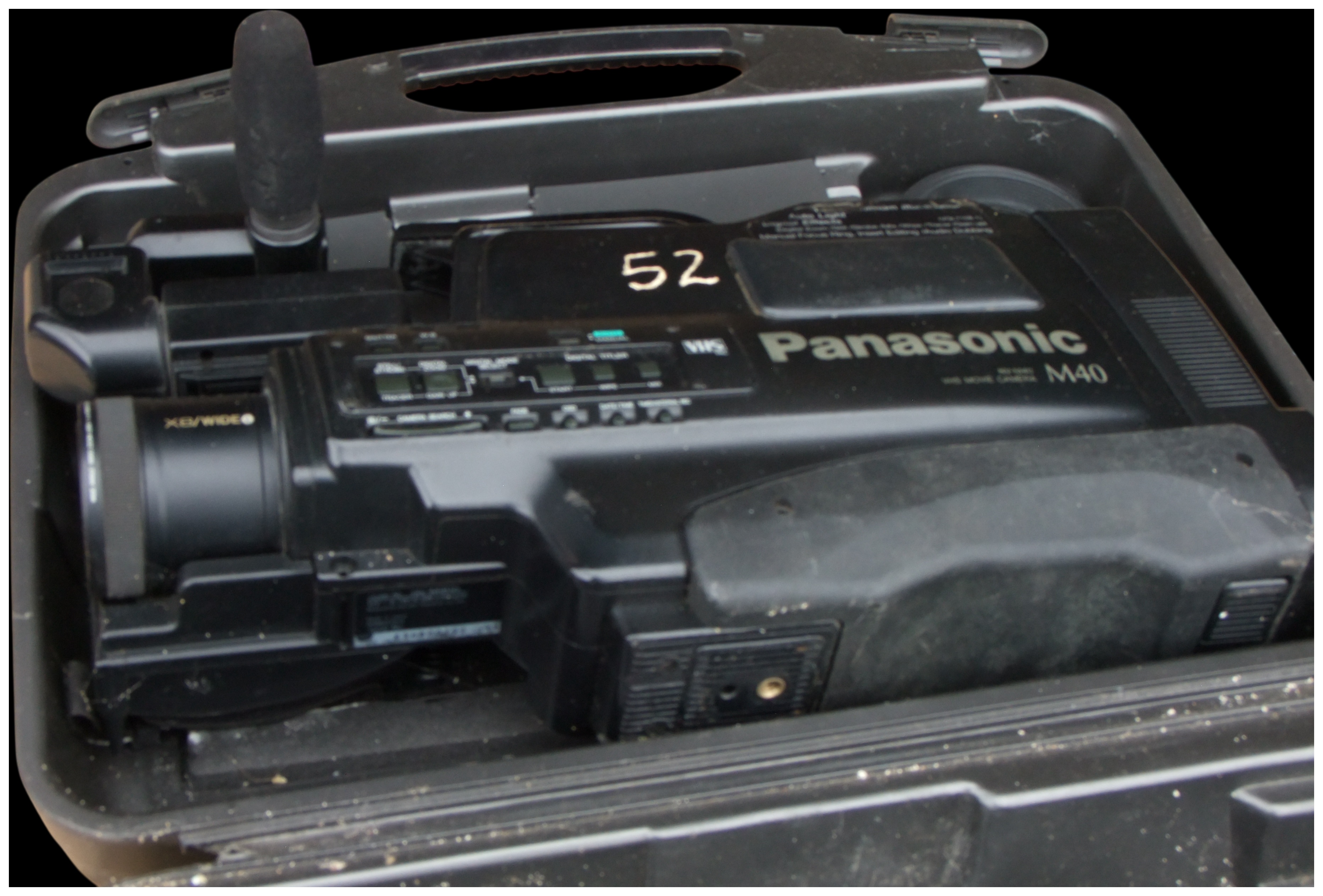 No reserve. Panasonic VHS Movie Camera M40 with Hard Carrying Case