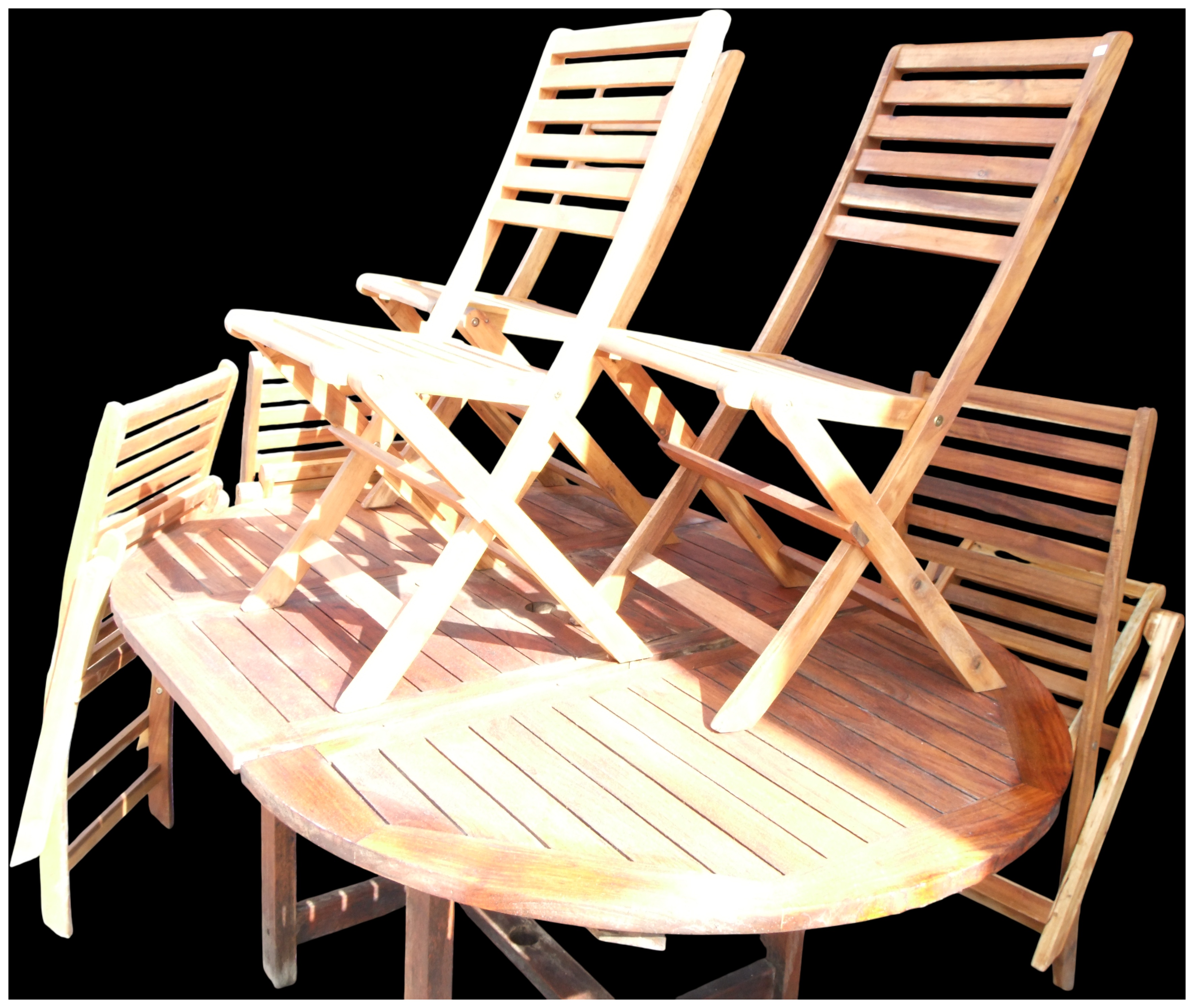 A six piece slatted hardwood garden dining set. No reserve.