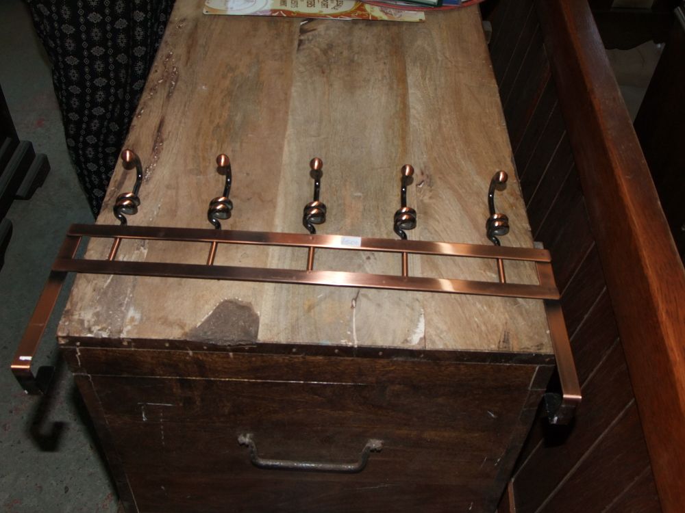 Lot 25: Modern Polished Copper Finish Five Hook Over Door Garment Rack