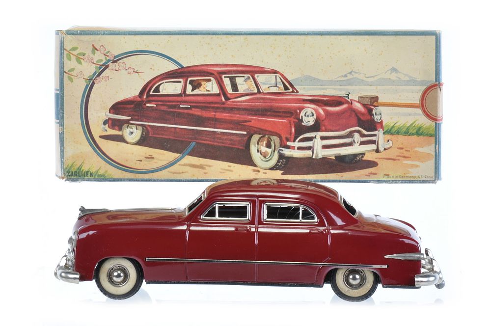 Lot 163: S. Gunthermann Ford Tin Windup Car