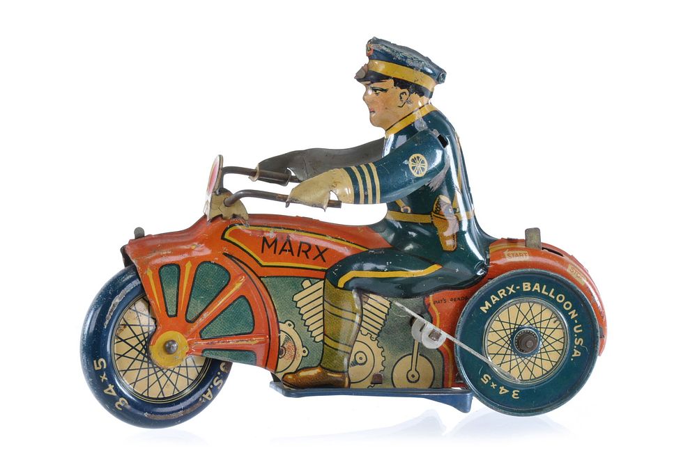 Lot 260: Marx Tin Windup Cop on Motorcycle