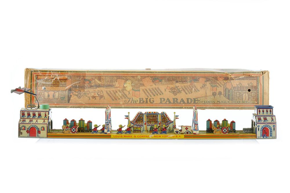 Lot 266: Beautiful Boxed Marx Big Parade Tin Windup
