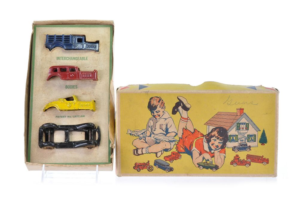 Lot 390: Boxed A.C. Williams Interchangable Cast Iron Auto Set