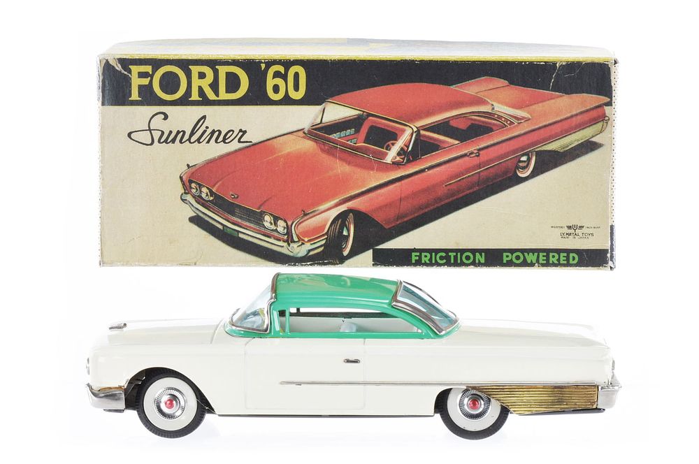Lot 460: San 1960 Ford Sunliner Tin Car by I.Y. of Japan Boxed