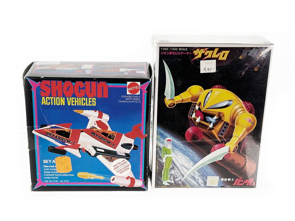 Lot 468: Gundam Model and Shogun Action Vehicle Lot of 2