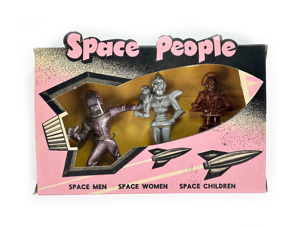Lot 475: Space People Futuristic Set of Astronauts Mint in Box