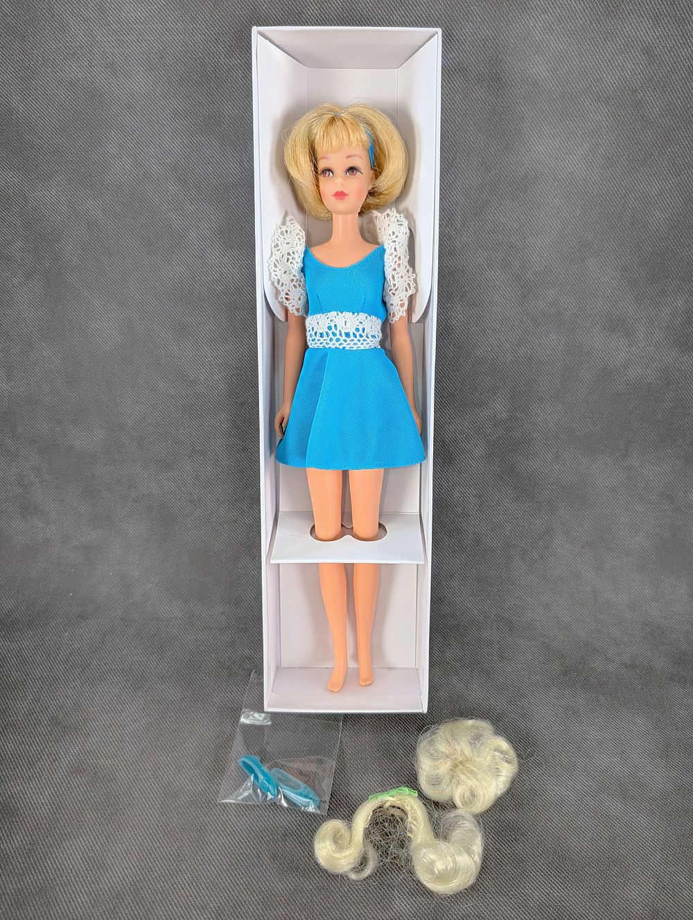Lot 160: 1970 Hair Happenin’s Francie Doll Near Mint