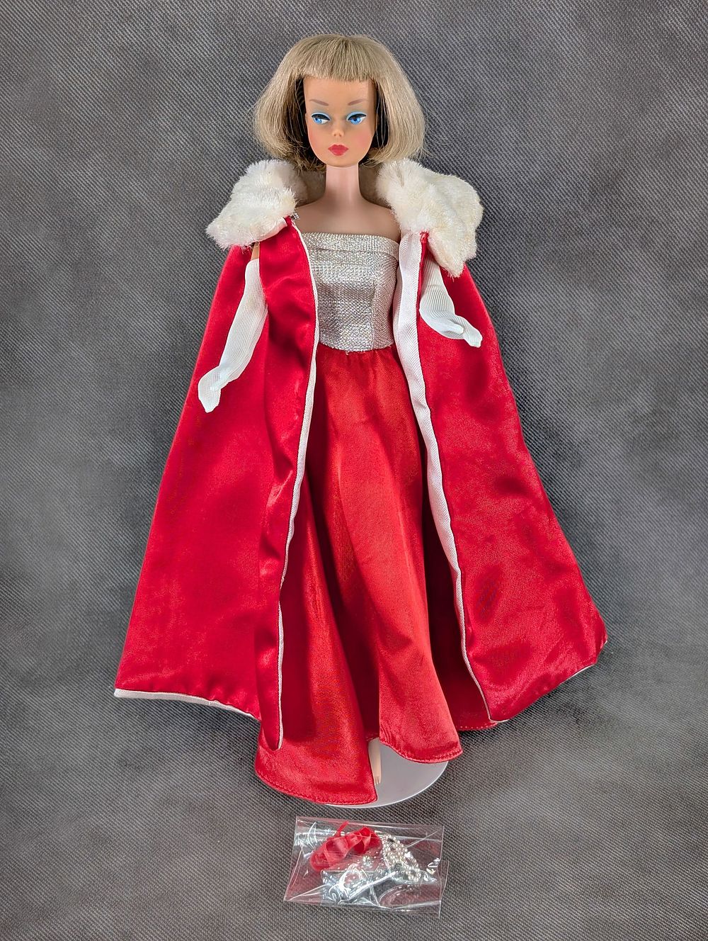 Lot 167: 1964-65 Japanese Barbie Midnight Red On Ash Blonde American Girl RARE