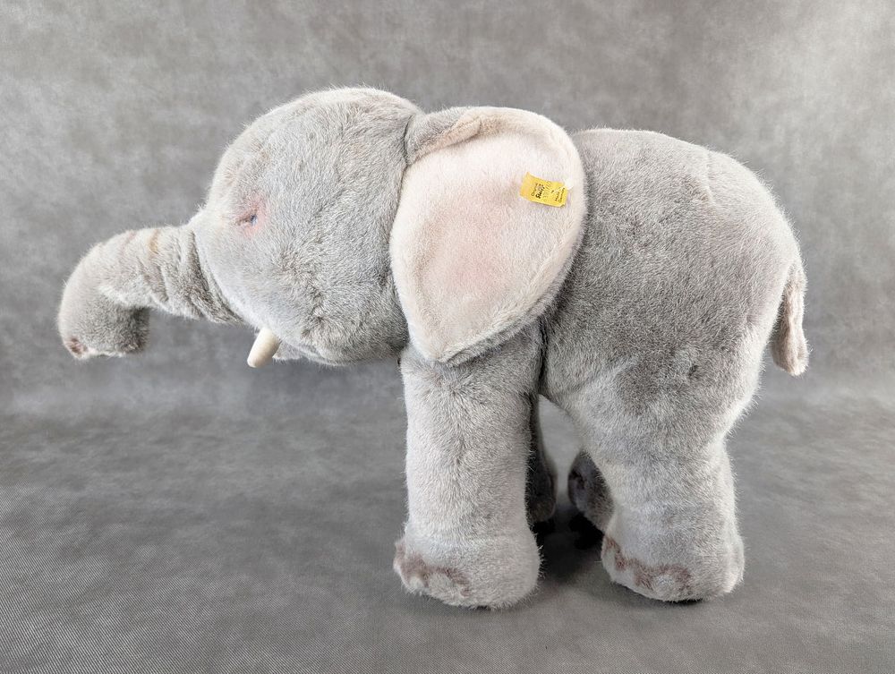 Lot 175: 1950's Trampy Steiff Elephant