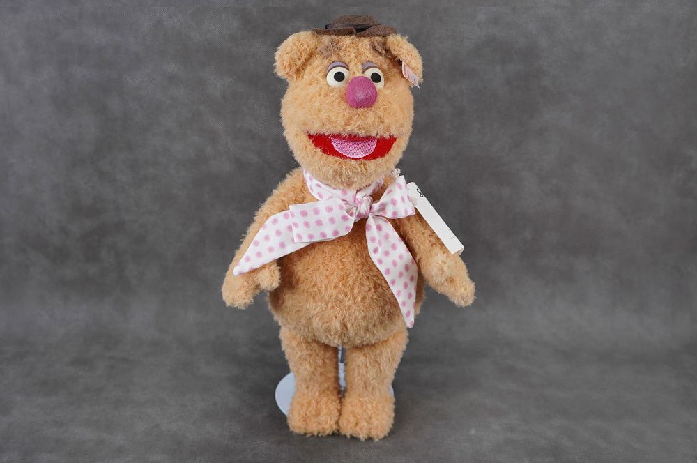 Lot 176: Steiff Fozzie Bear