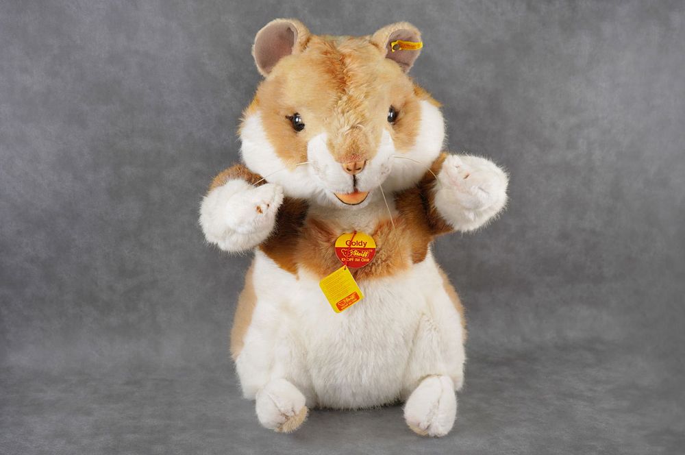 Lot 202: 1960's Large 20" Steiff Goldi Hamster Awesome