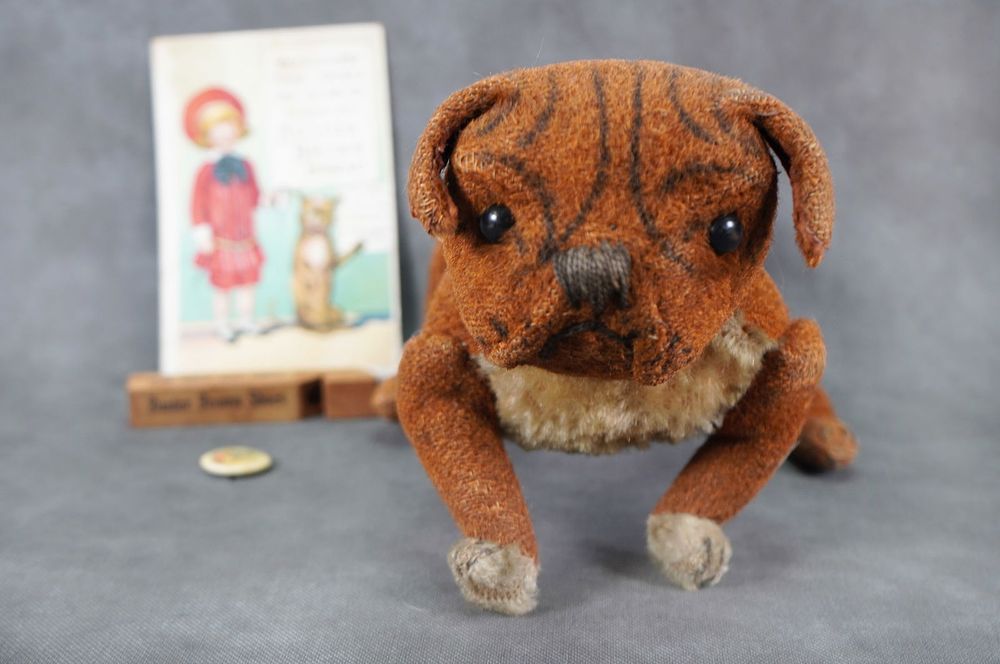Lot 204K: 1905 Steiff Buster Brown's Dog Tige RARE