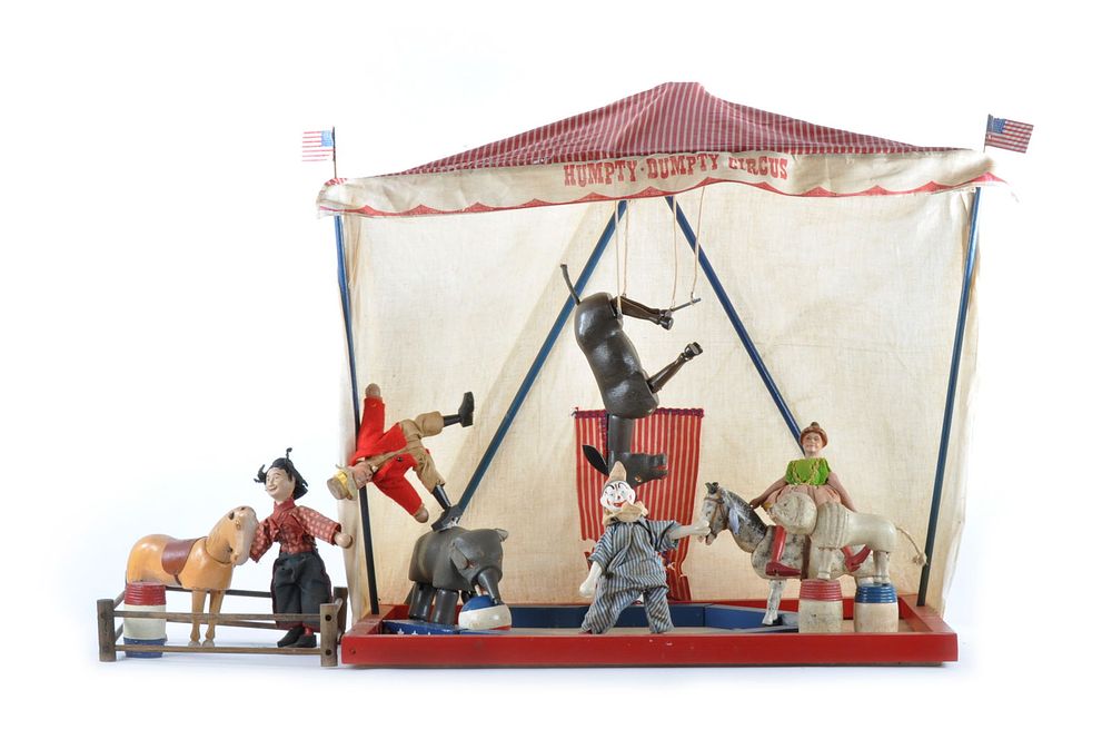 Lot 243: Schoenhut Small Circus Tent with Figures