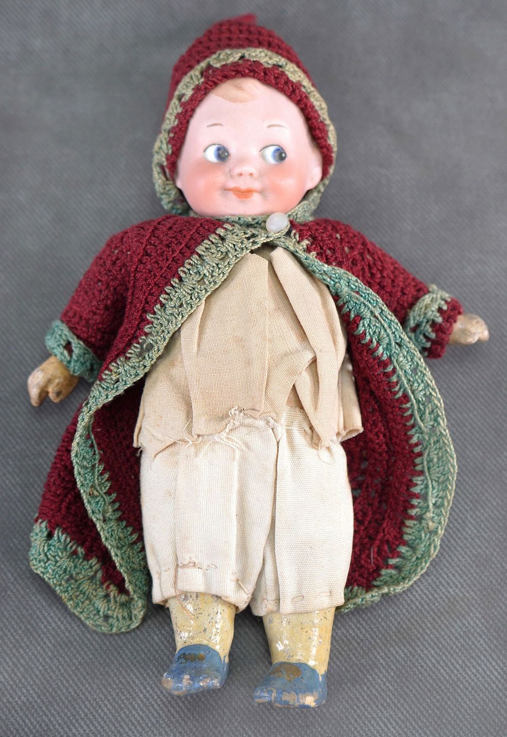 Lot 77B: Gorgeous AM 322 Googly Eye Intaglio Eyes 6.75" tall Cute