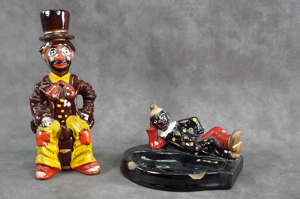 Lot 314: Pair of Black Americana Clown / Hobo Ceramic Ashtray & cup Holder