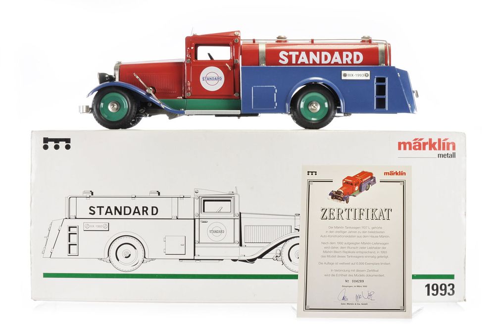 Lot 152: Marklin Standard Oil Tanker Truck in Steel and Tin