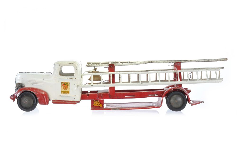 Lot 163: 1930s White and Red Turner Ladder Truck