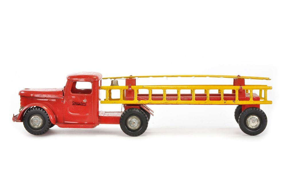 Lot 164: Red 1940s Structo Ladder Truck