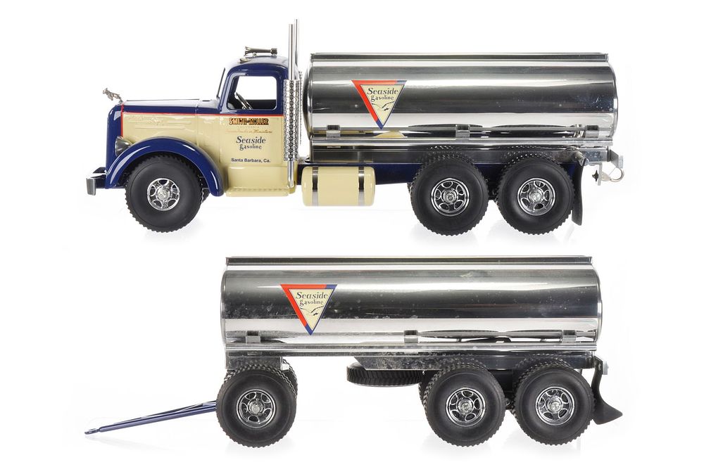Lot 167: Boxed Seaside Gasoline Smith Miller and Thompson Set
