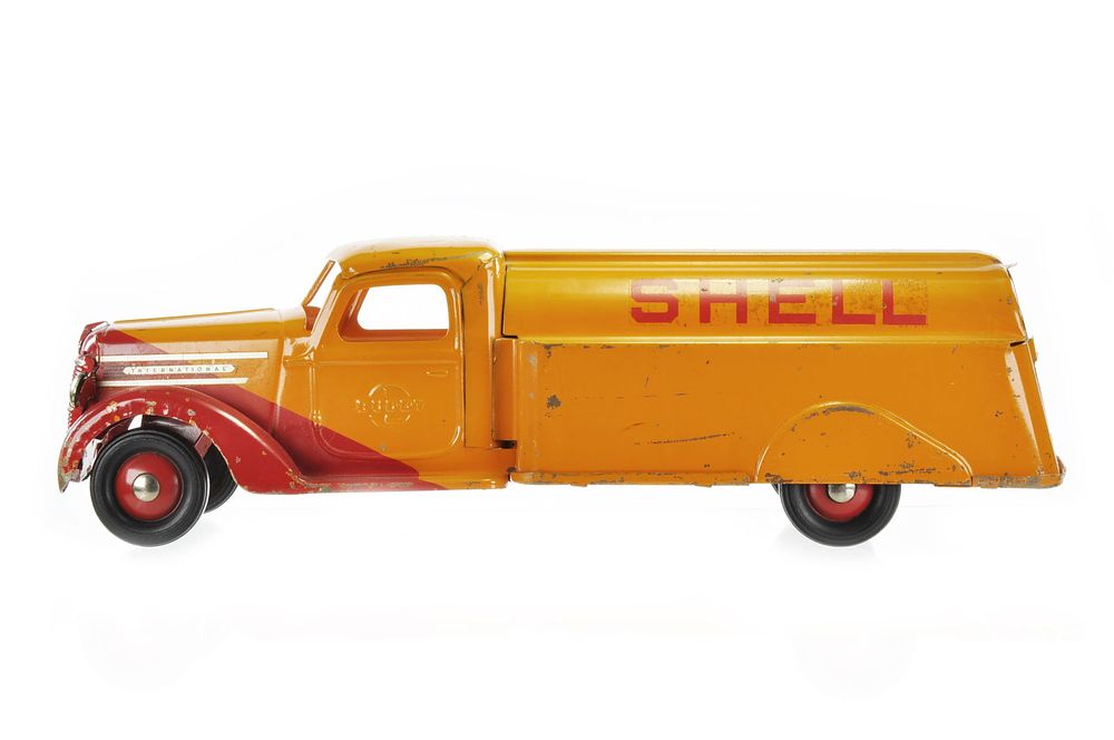 Lot 169: Buddy L Shell Oil Truck in Yellow and Red