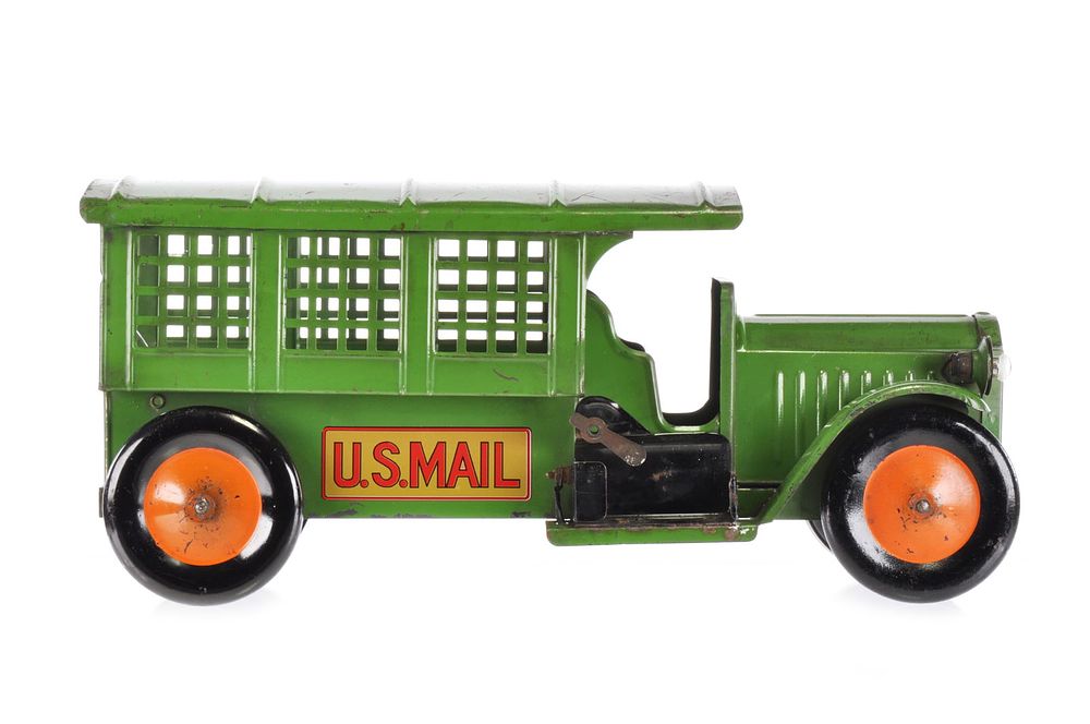 Lot 172: Green 1920s Structo Steel U.S. Mail Cage Truck