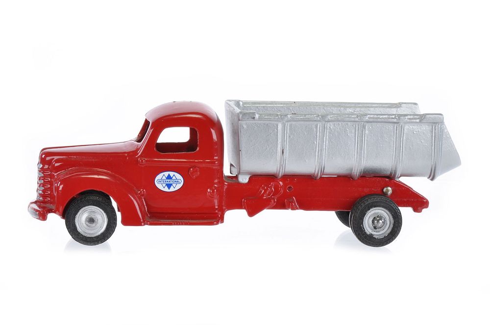 Lot 203: International Dump Truck Cast Iron by Arcade Toys