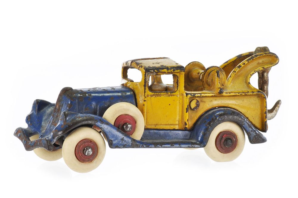 Lot 241: Hubley Cast Iron Tow