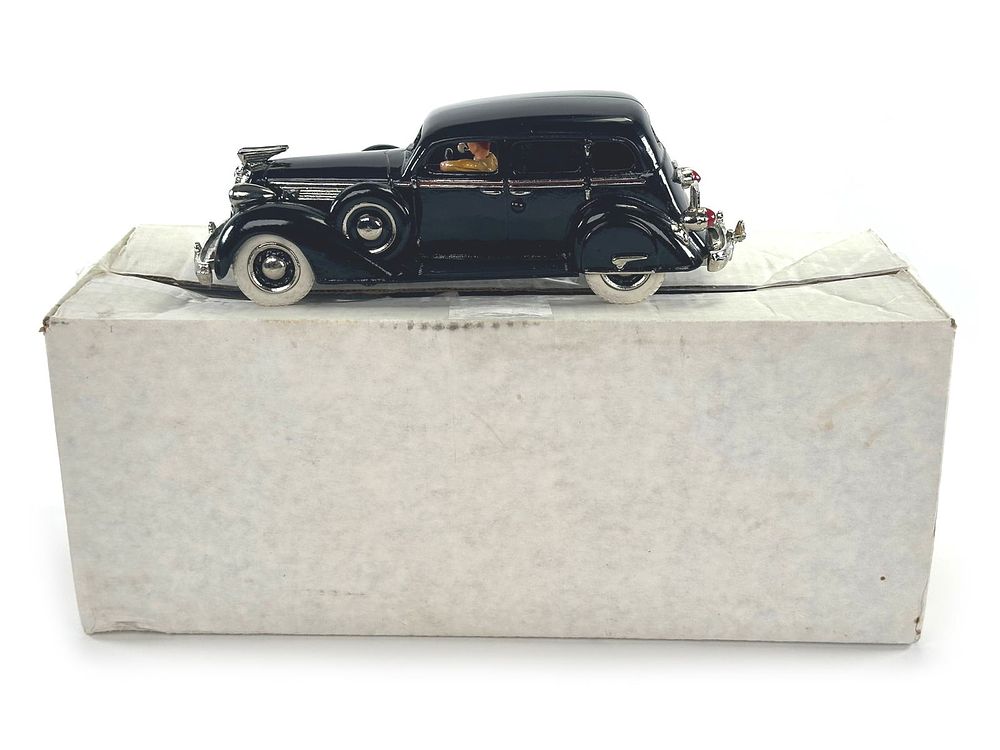 Lot 255: Cast Iron Chrysler Imperial 4-Door Sedan by Tom Sehloff