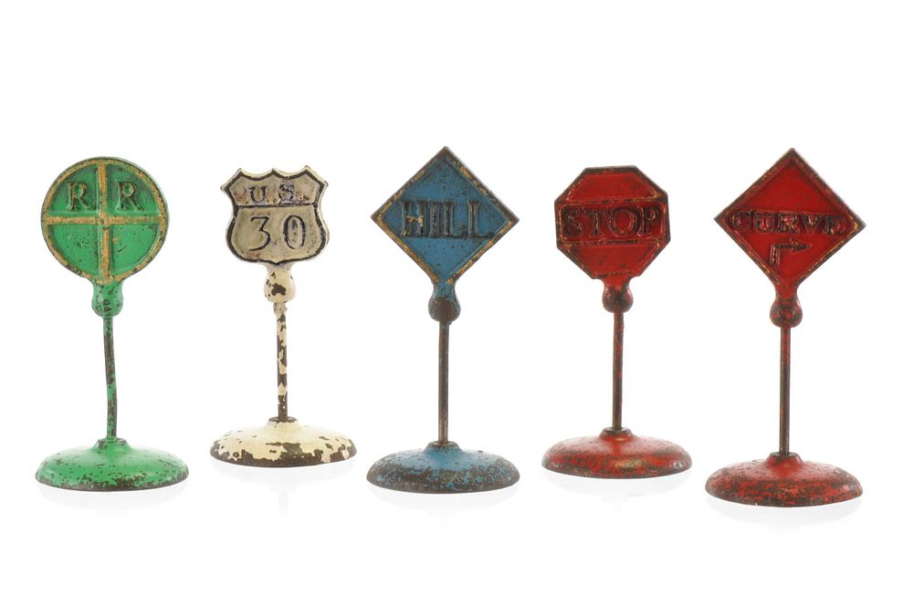 Lot 281: Arcade Toys Lollipop Road Signs in Cast Iron (5)