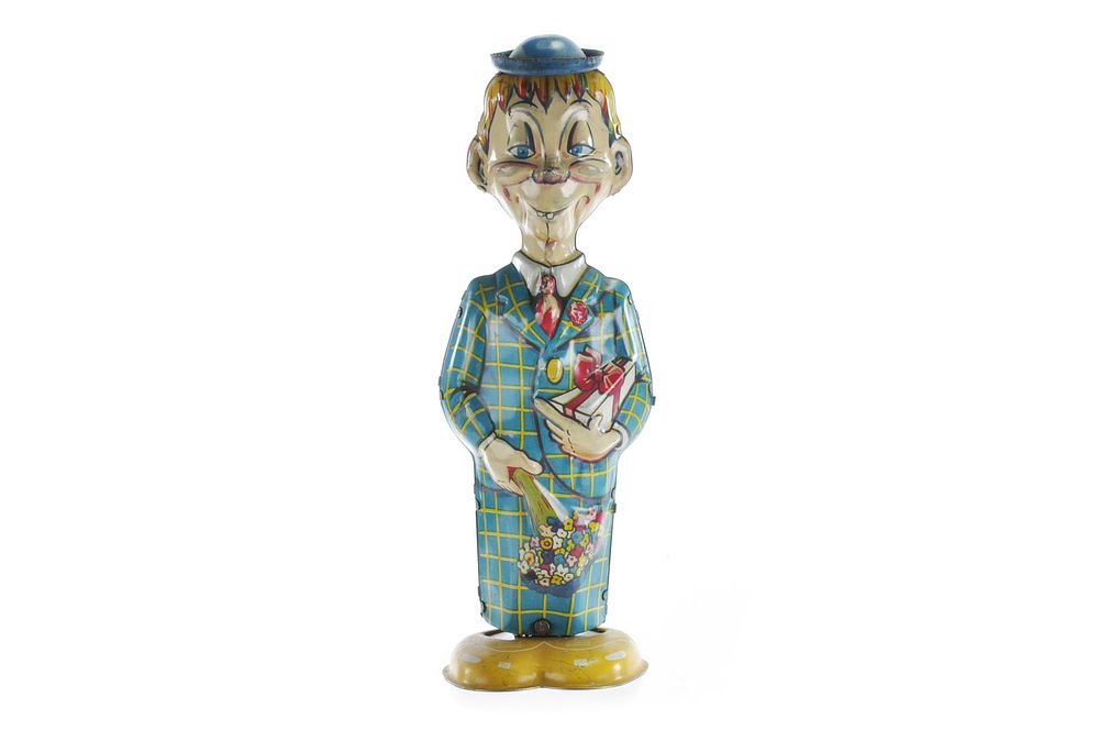 Lot 339: Marx Tin Litho Windup Mortimer Snerd Walker