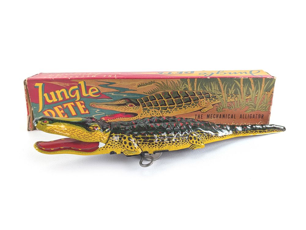 Lot 380: Automatic Toy Company Tin Litho Windup Snapping Alligator Boxed Works