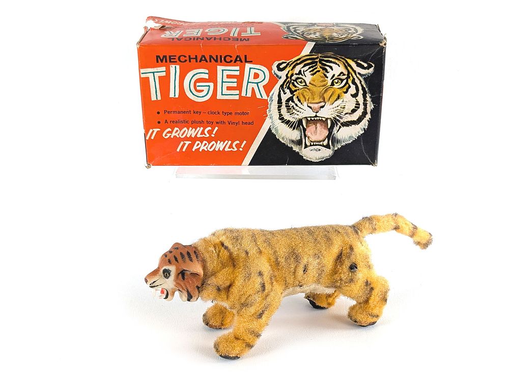 Lot 389: Marx Windup Mechanical Tiger MIB Works