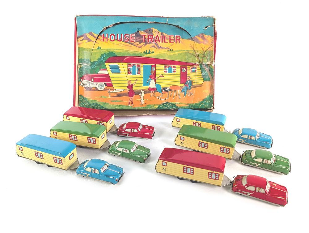 Lot 404: Japanese Tin Litho Friction House Trailer & Car Display with Display Box Works Mint