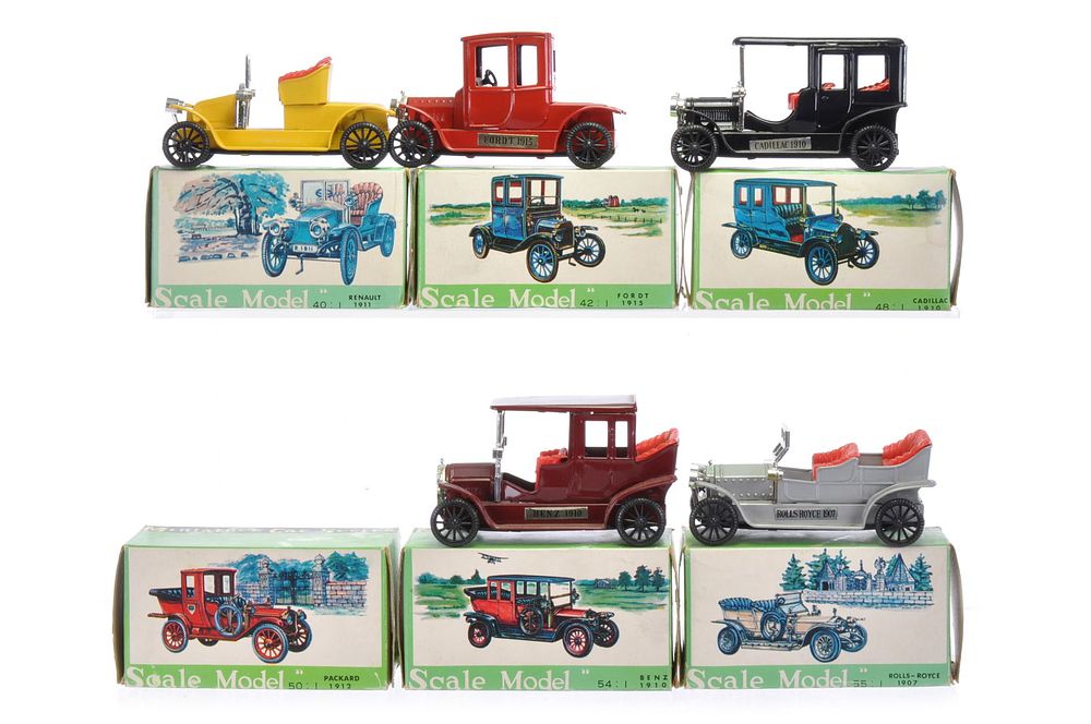 Lot 435: Unusual Boxed Tin Automobile Lot of 6, Classic Car TN