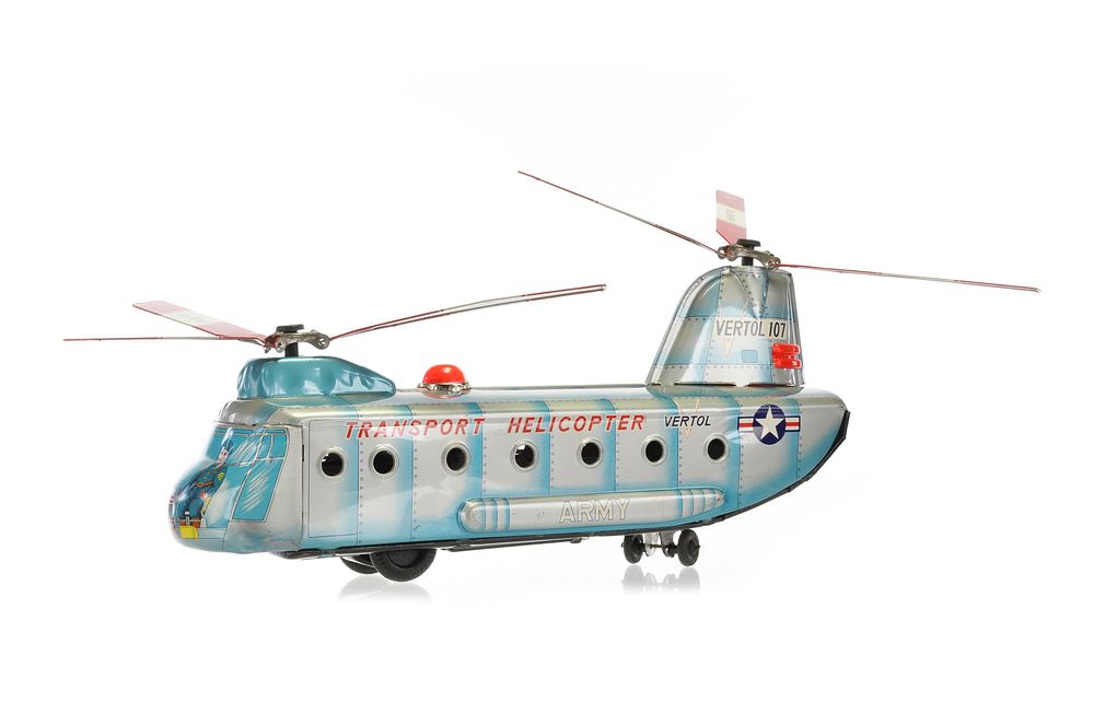 Lot 453: Daiya Vertol Transport 107 1950 Post-WWII Tin Litho Army Helicopter Chopper Rare