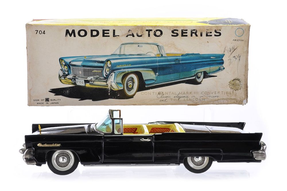 Lot 480: Tin Lincoln Convertible 704 by Bandai, Japan