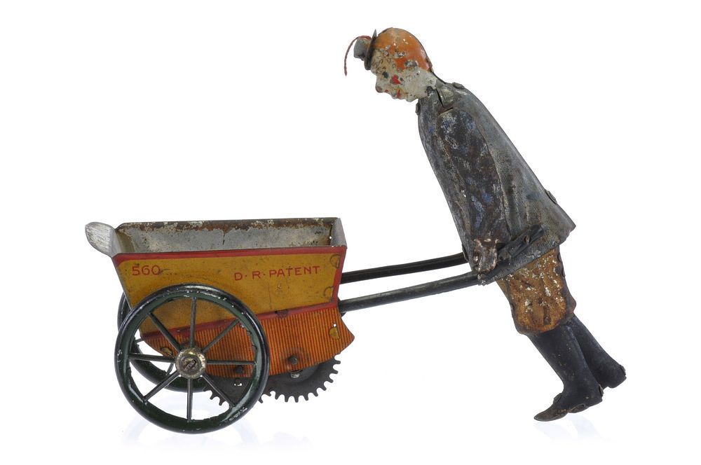Lot 511: Clown with Coal Cart Lehmann 560
