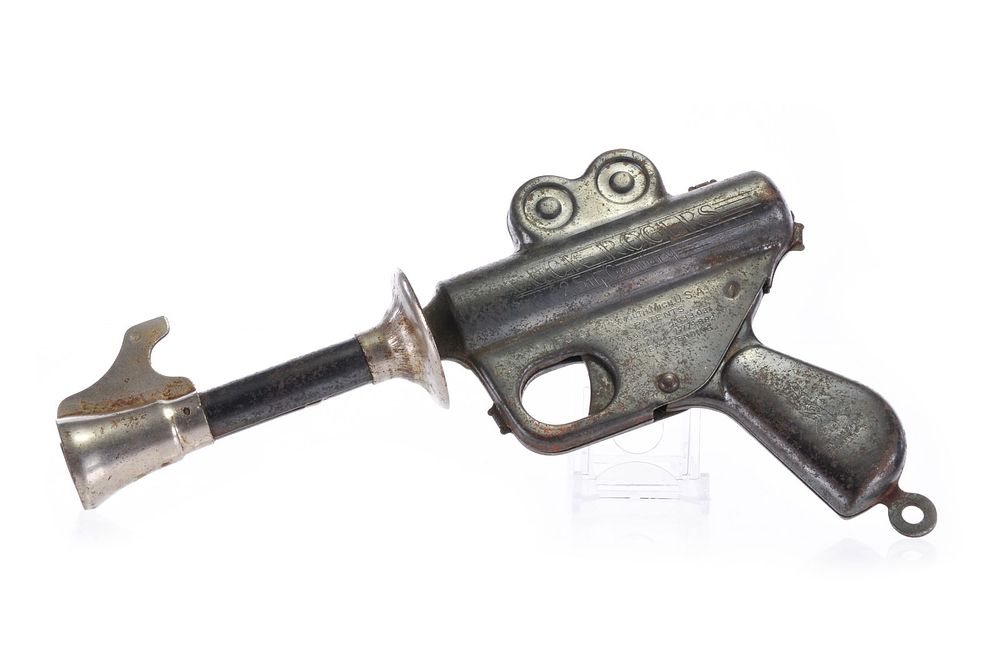 Lot 578: Daisy 1930’s Model XZ-31 Buck Rogers 25th Century Rocket Pistol Pop Gun