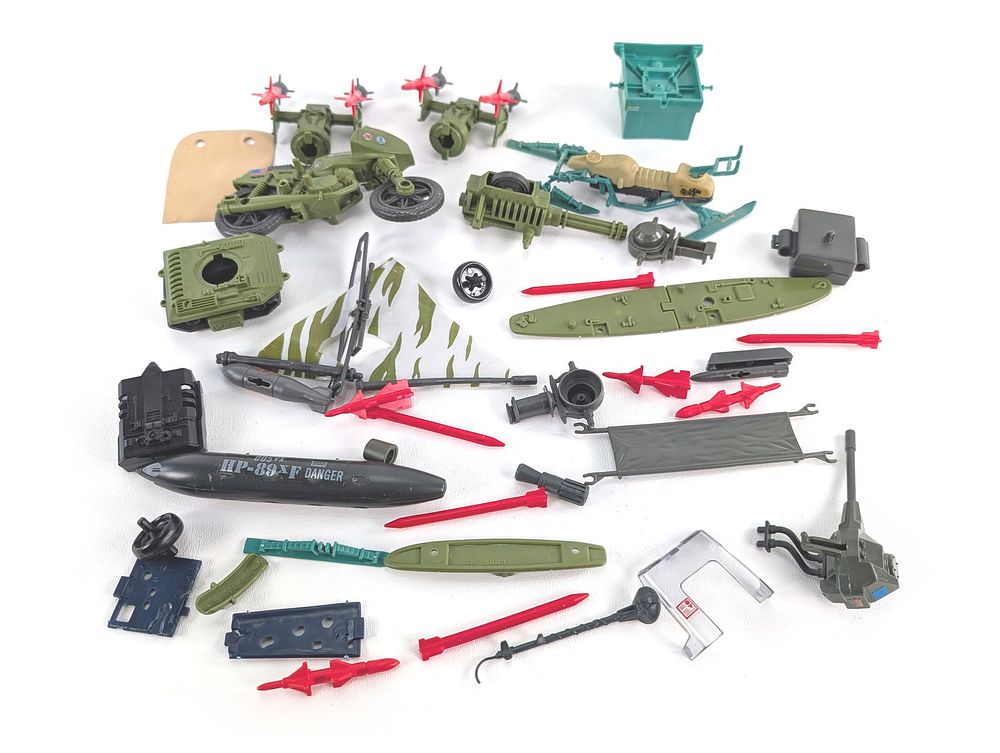 Lot 634: 1980's 3 3/4" GI Joe Parts & Accessories Lot