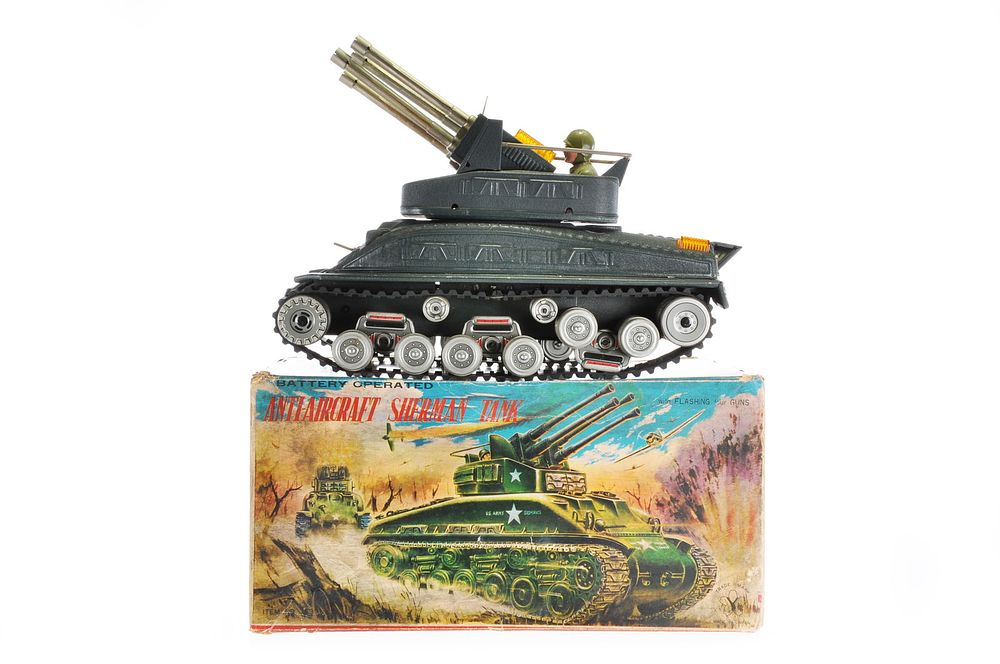 Lot 548: Anti-Aircraft Sherman Tank Tin by Yonezawa, Japan