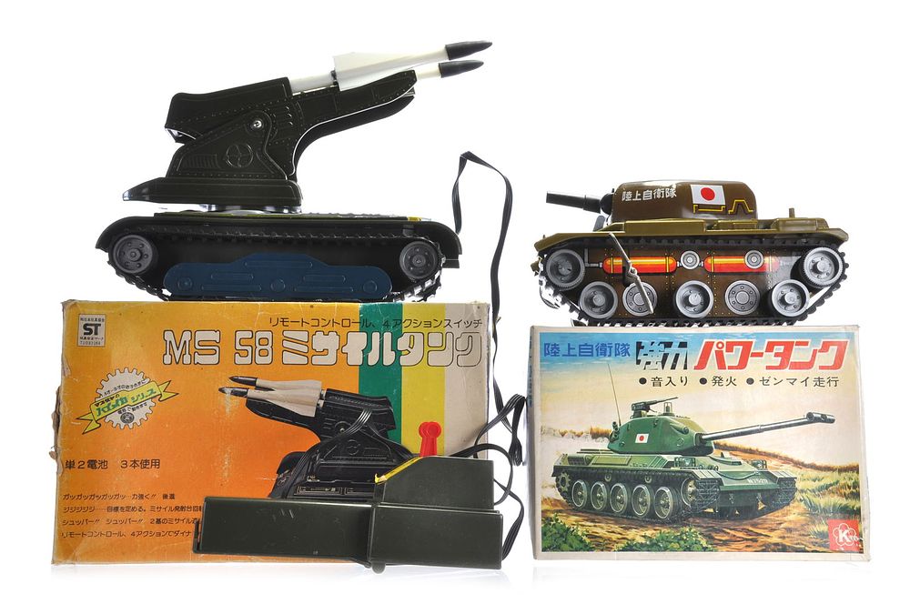 Lot 553: MS 58 Missile Tank and Tin Windup K Toy