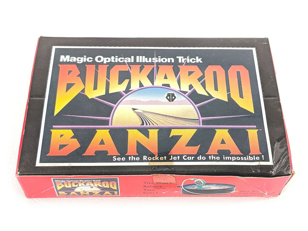 Lot 597F: 1984 Buckaroo Banzai Optical Illusion Trick Full Store Display!