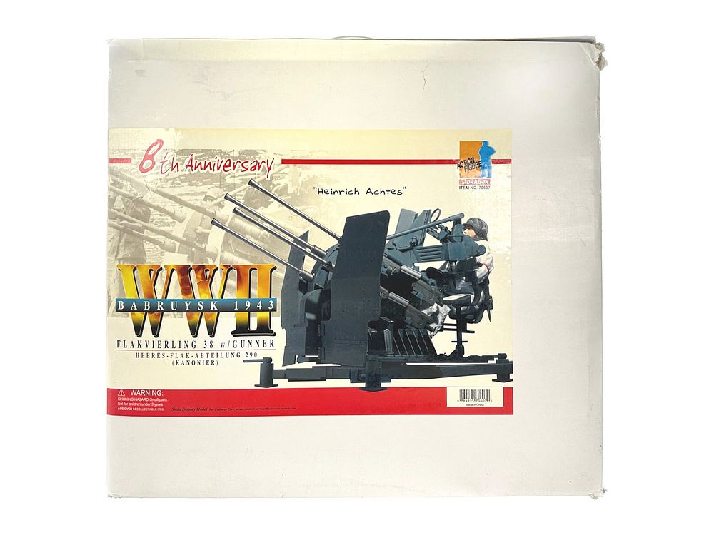 Lot 664: 1/6 Dragon German Flakveirling 38 with Heinrich Achtes