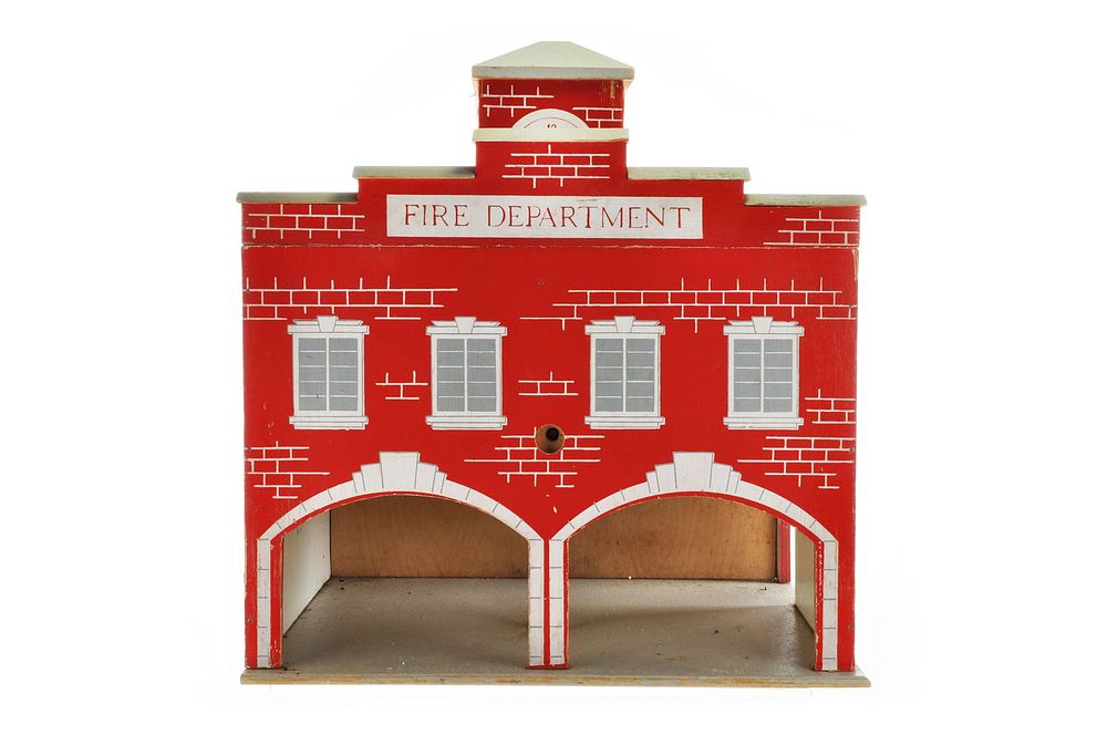 Lot 683: Keystone Extra Large Fire Department Building Wood