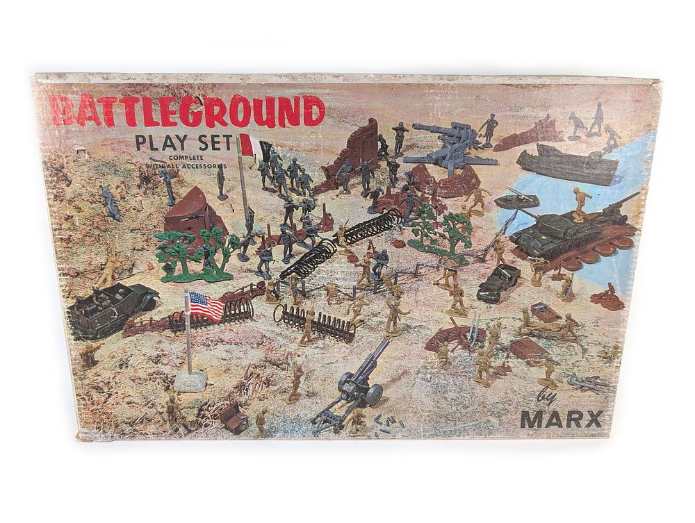Lot 718: Marx Battleground Playset No. 4756